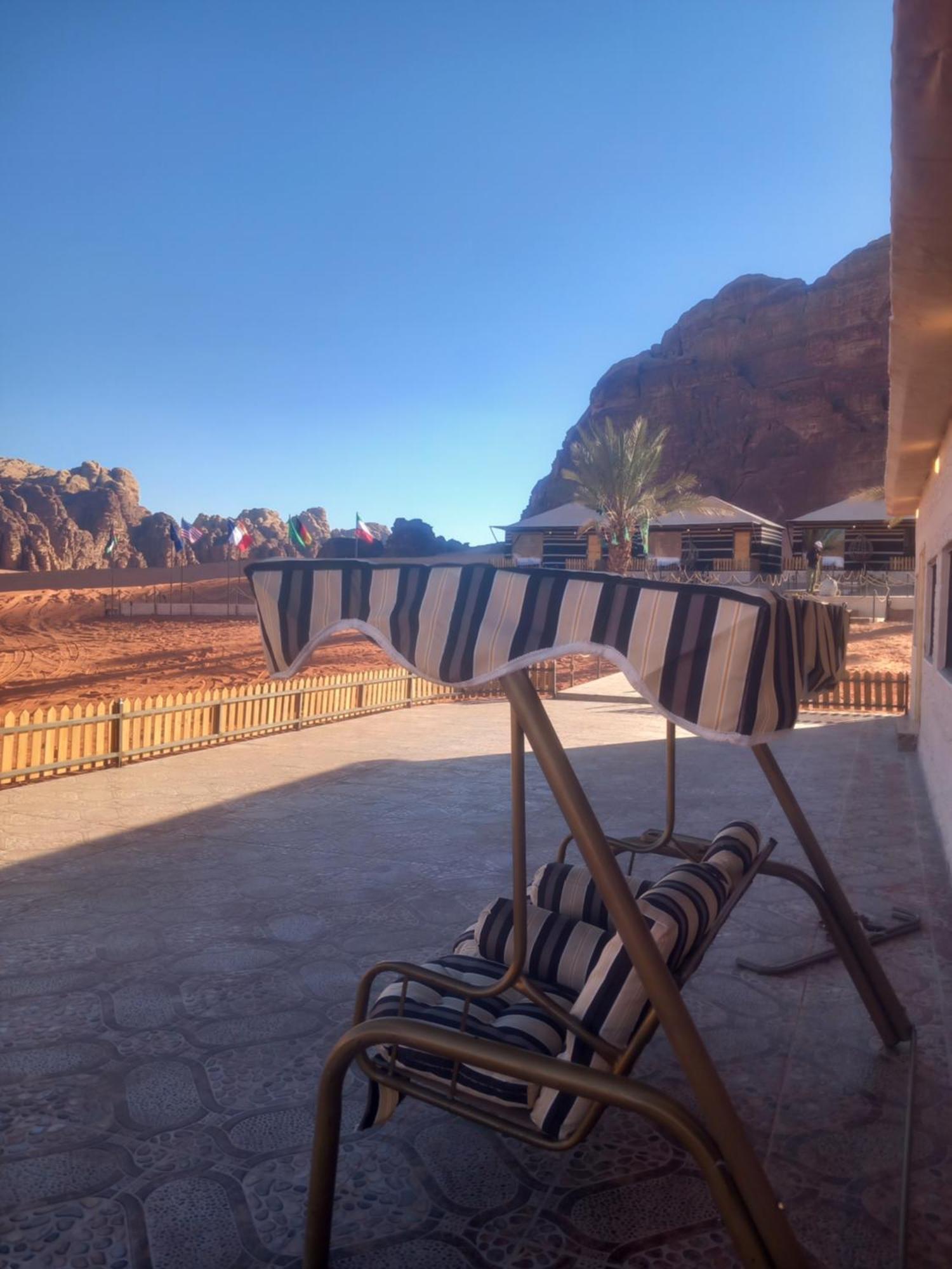Falling Stars Camp Wadi Rum Exterior foto
