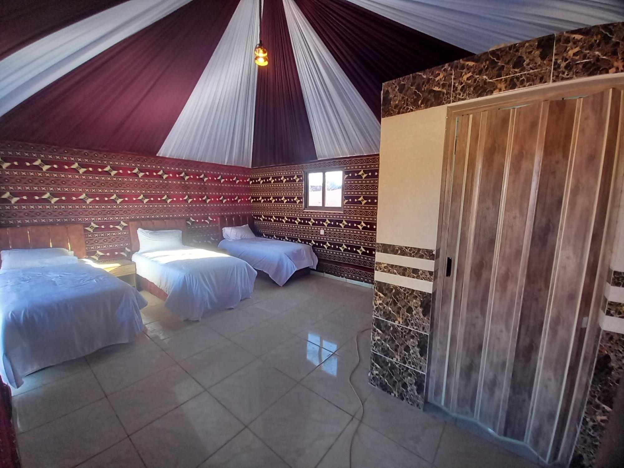 Falling Stars Camp Wadi Rum Exterior foto